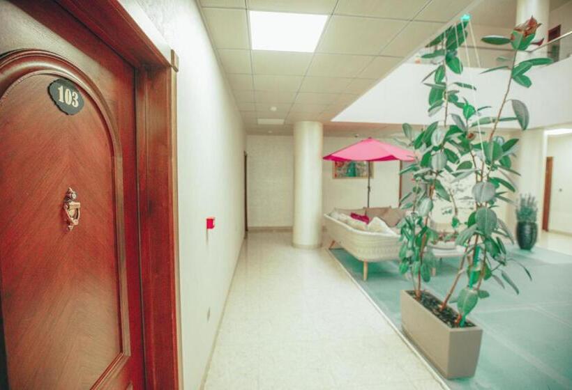 ホテル Rzgari Taza Salim Street