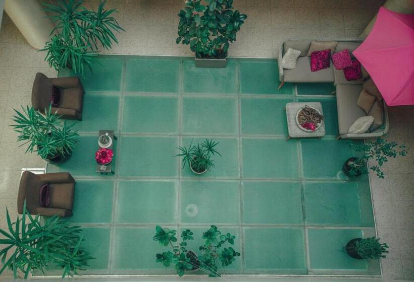 ホテル Rzgari Taza Salim Street