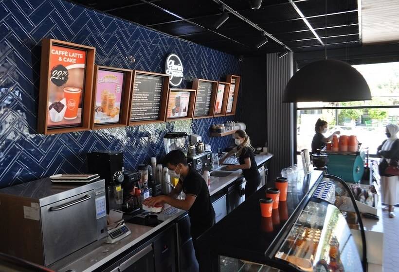 Отель Skopea Inn Exclusive