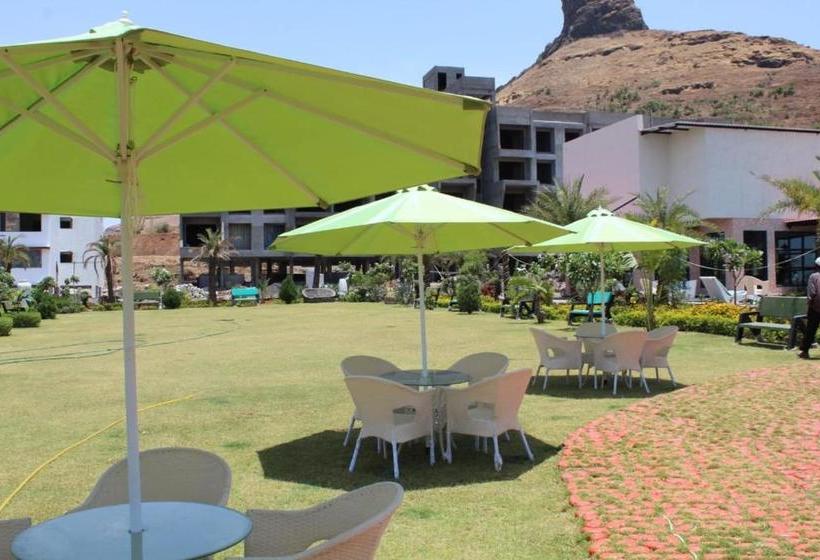 בית מלון כפרי Strawberry Hills Saputara