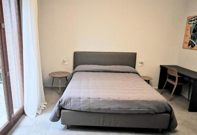 ペンション Casa Dora