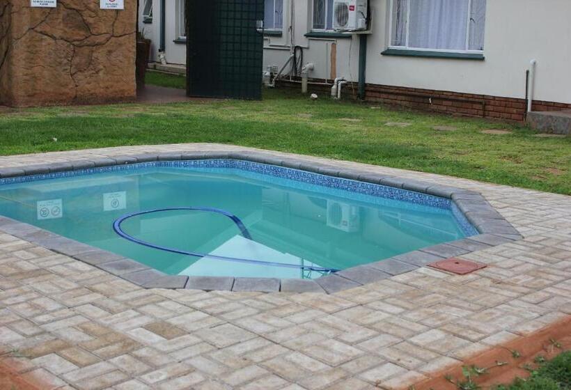 بنسيون El Palmar Guesthouse