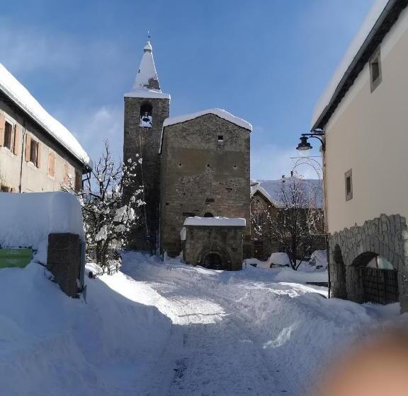 פנסיון La Petite Chapelle