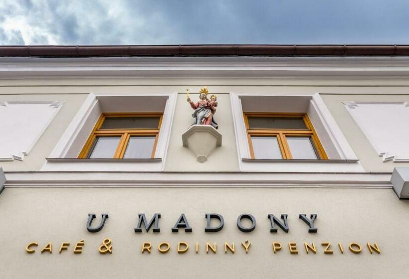 펜션 Penzion U Madony