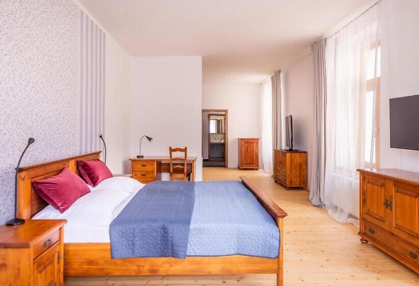 펜션 Penzion U Madony