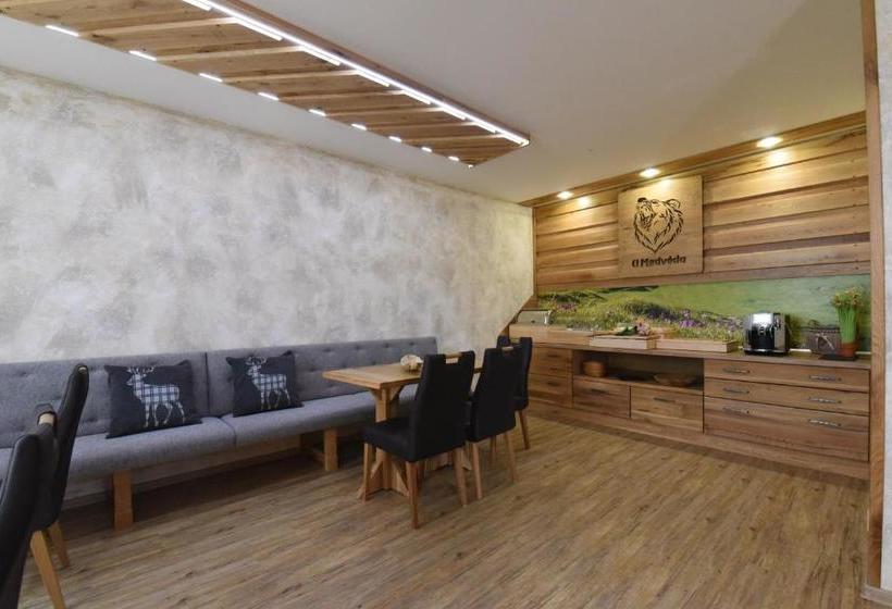 بنسيون Penzion U Medvěda