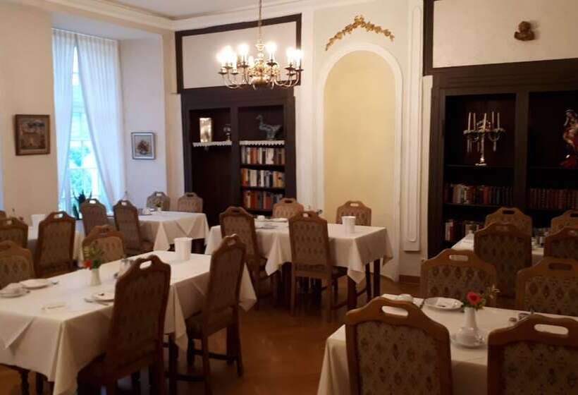 Prisma Hotel Burg Bollendorf