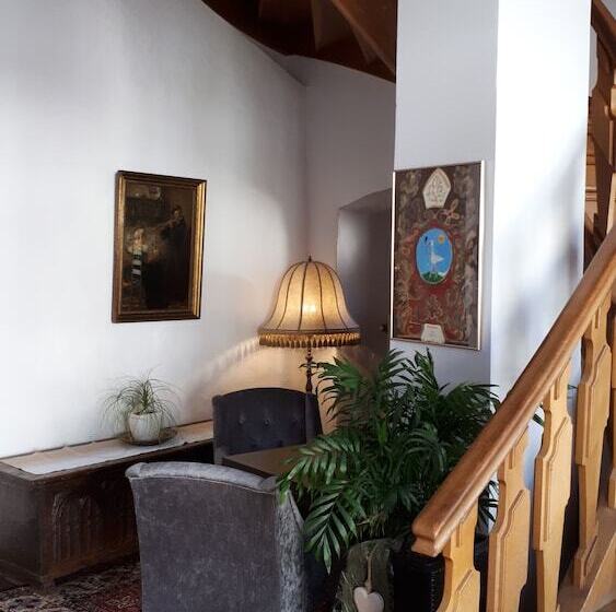 Prisma Hotel Burg Bollendorf