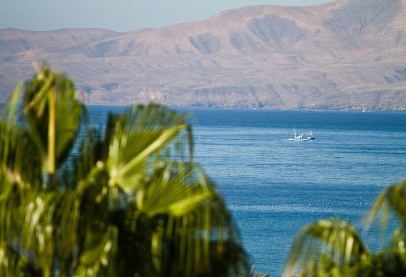 Apartamentos Parque Tropical En Lanzarote