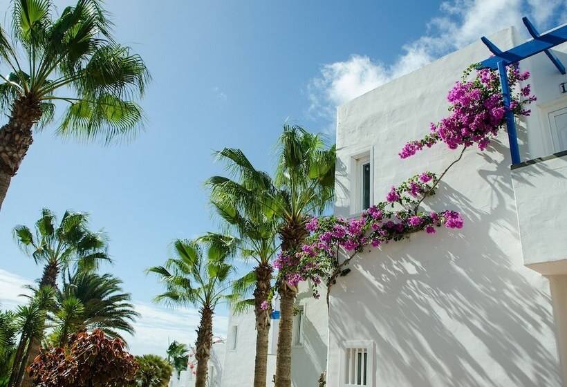 Apartamentos Parque Tropical En Lanzarote