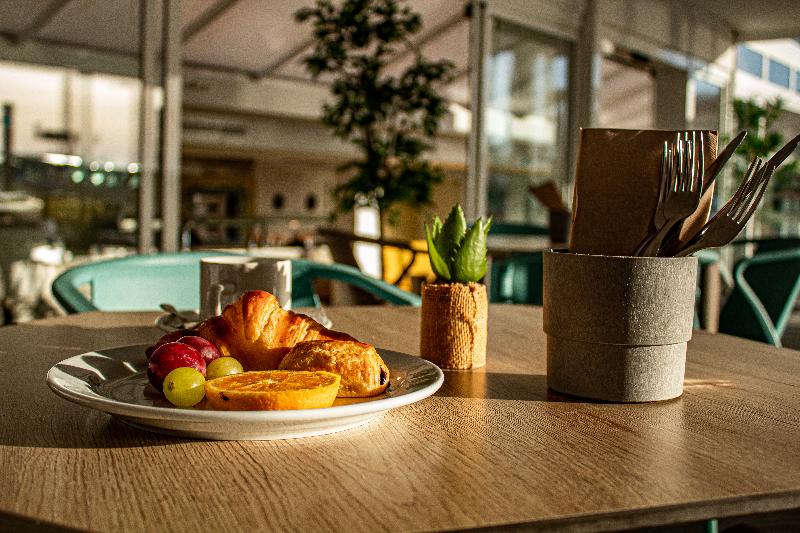 Apartamentos Playa Moreia