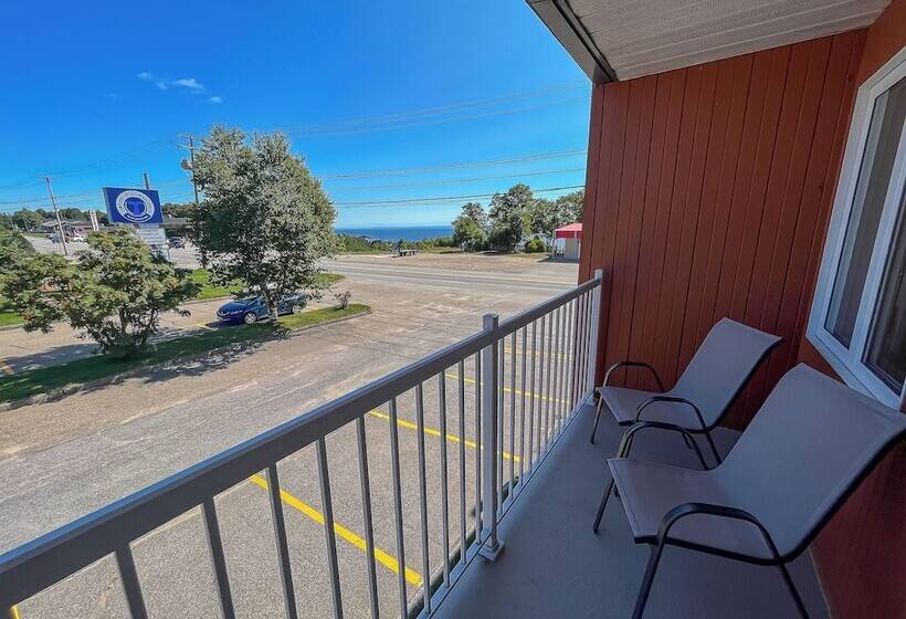 Complexe Hotelier Escoumins