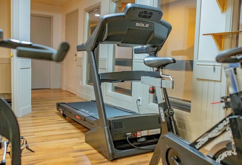 Complexe Hotelier Escoumins