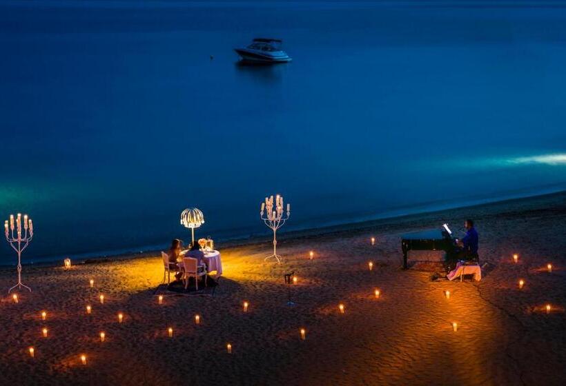 منتجع The Danai