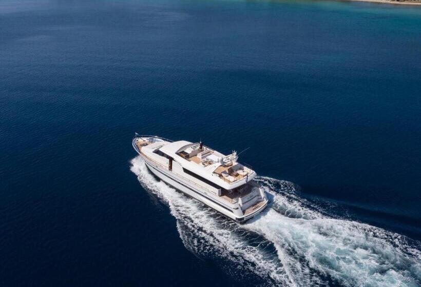 منتجع The Danai