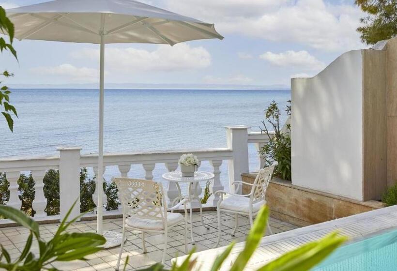 منتجع The Danai