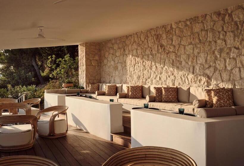 منتجع The Danai