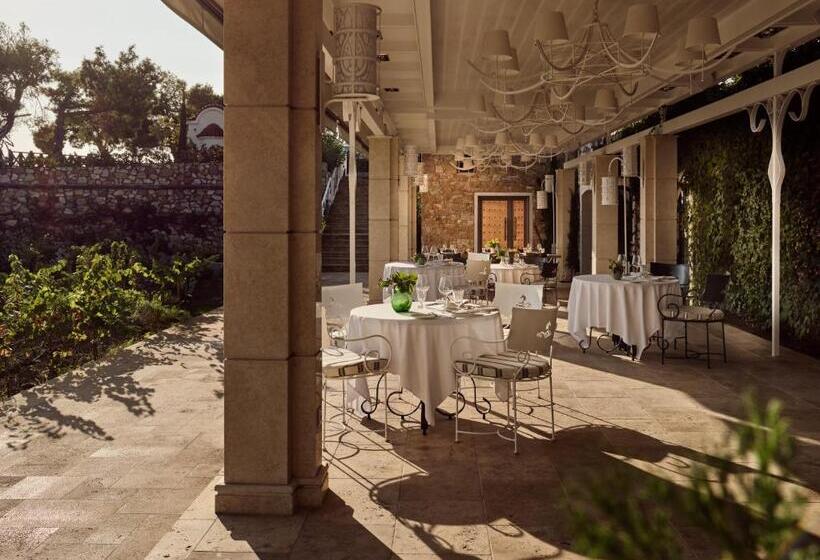 منتجع The Danai