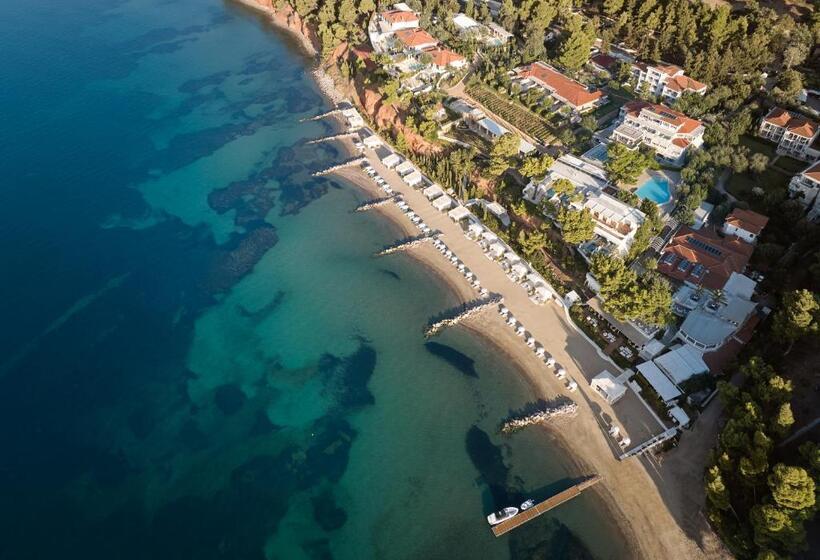 منتجع The Danai