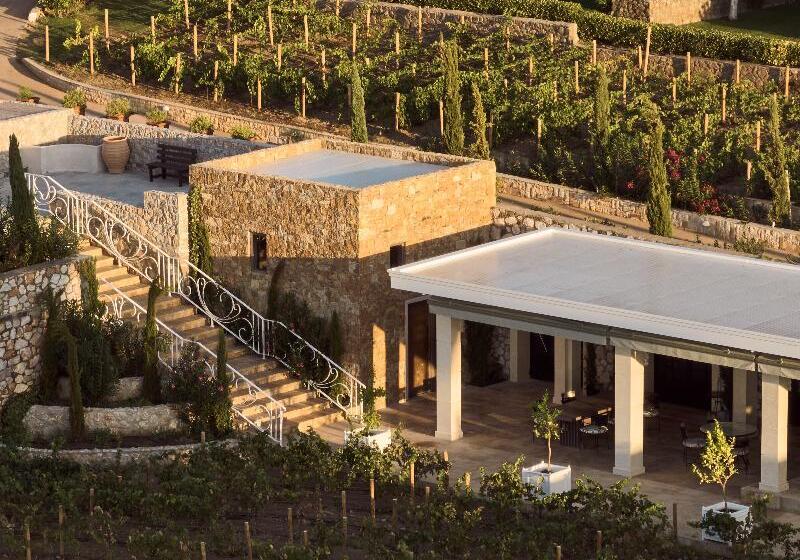 منتجع The Danai