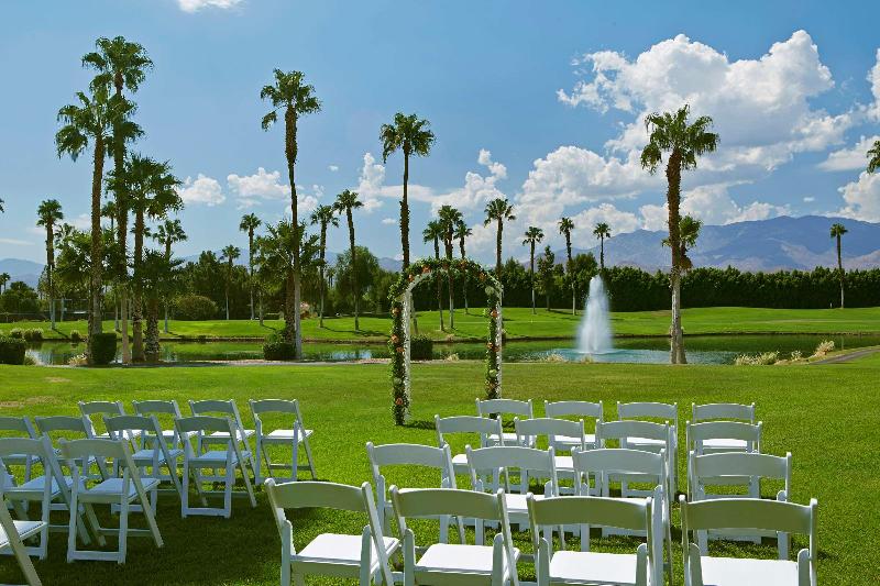 Doubletree By Hilton Hotel Golf Resort Palm Springs