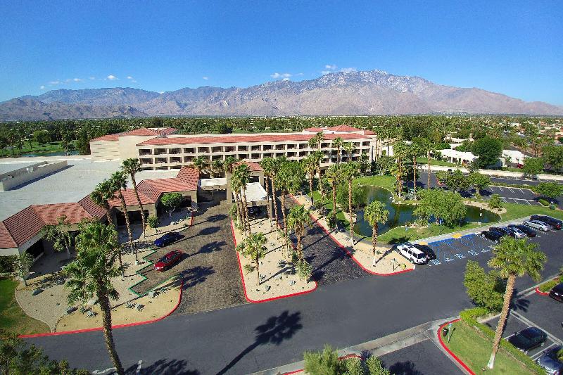 Doubletree By Hilton Hotel Golf Resort Palm Springs