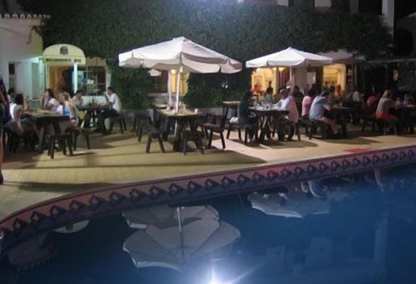 客栈 Torre Velha Al