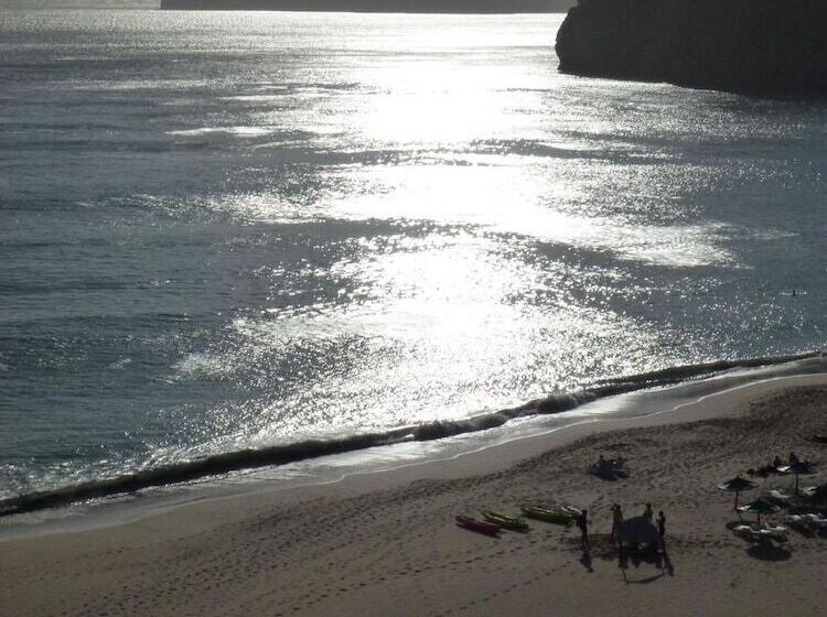 客栈 Torre Velha Al