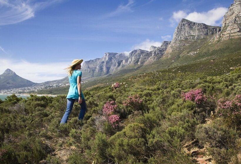 Twelve Apostles Hotel & Spa