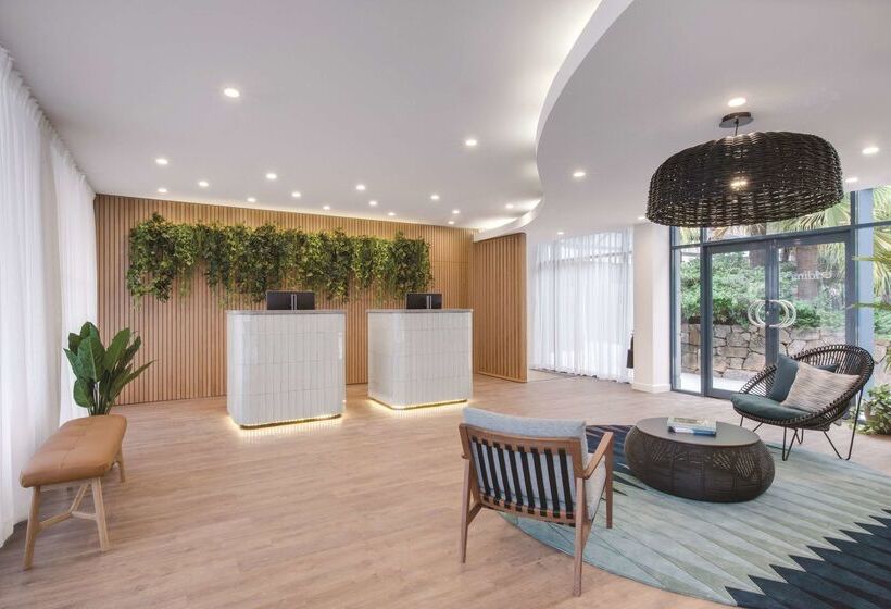 Adina Apartment Hotel Coogee Sydney