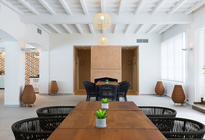 فندق AluaSoul Menorca (Adults Only +16)