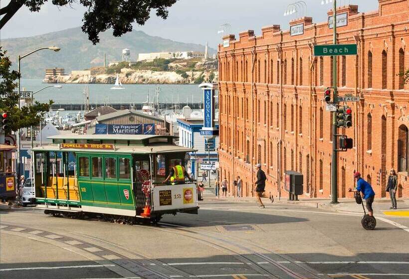 Argonaut Hotel, A Noble House