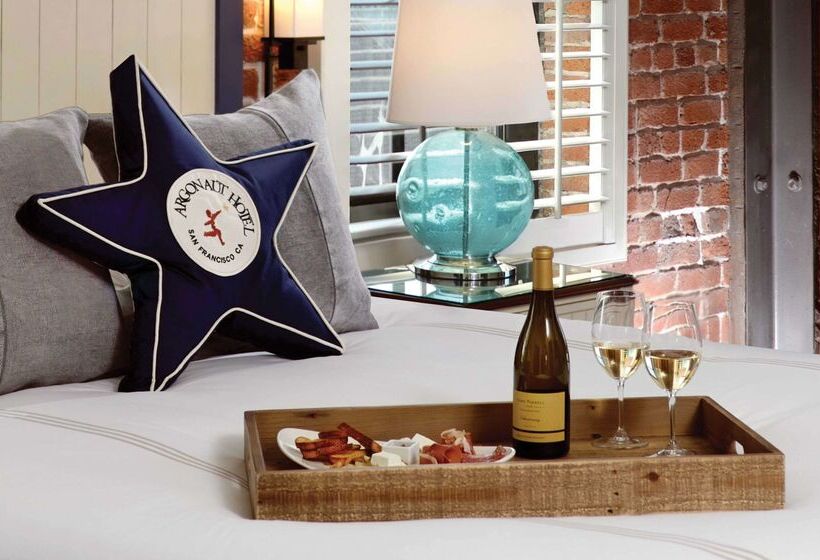 Argonaut Hotel, A Noble House