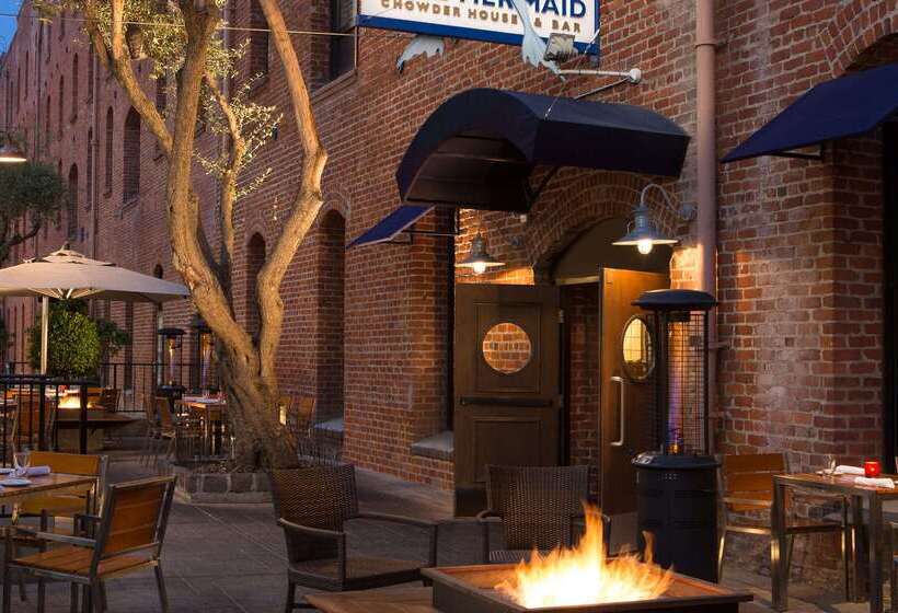 Argonaut Hotel, A Noble House