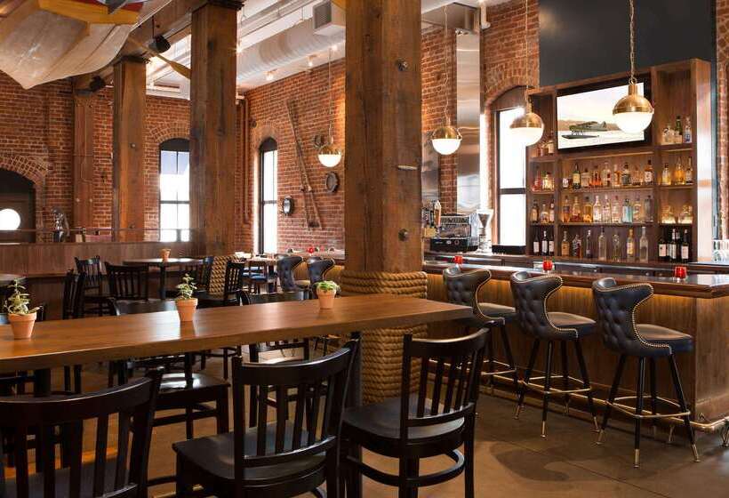 Argonaut Hotel, A Noble House