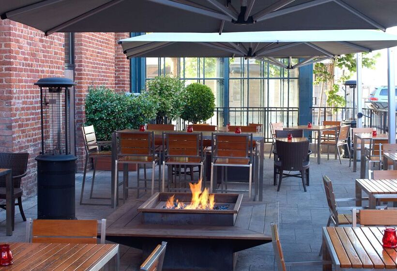 Argonaut Hotel, A Noble House