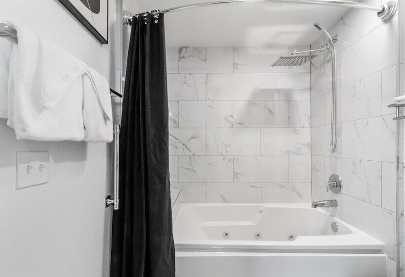 فندق Ascot Suites Morro Bay