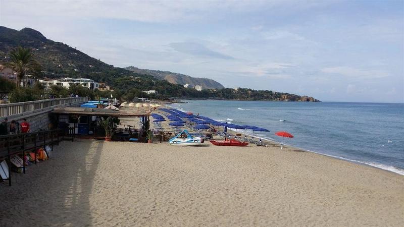 ホテル Astro Suite