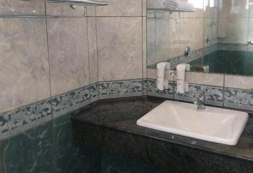 酒店 Astron Suítes São José Dos Pinhais By Nobile