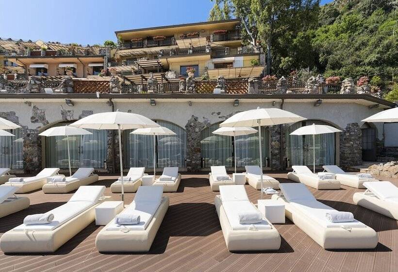 בית מלון כפרי Atlantis Bay  Vretreats