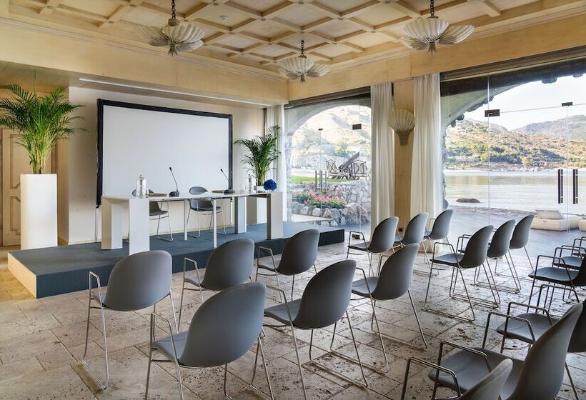 בית מלון כפרי Atlantis Bay  Vretreats