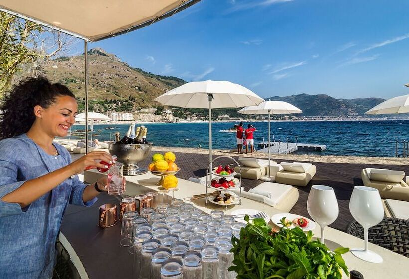 בית מלון כפרי Atlantis Bay  Vretreats