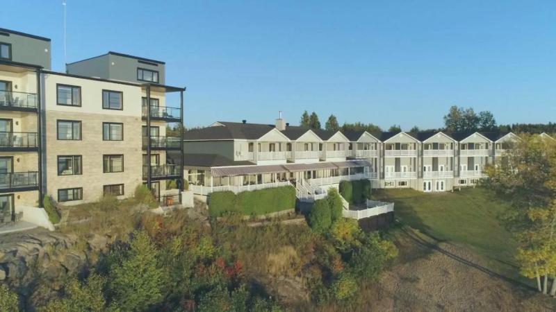 Отель Auberge Des Iles