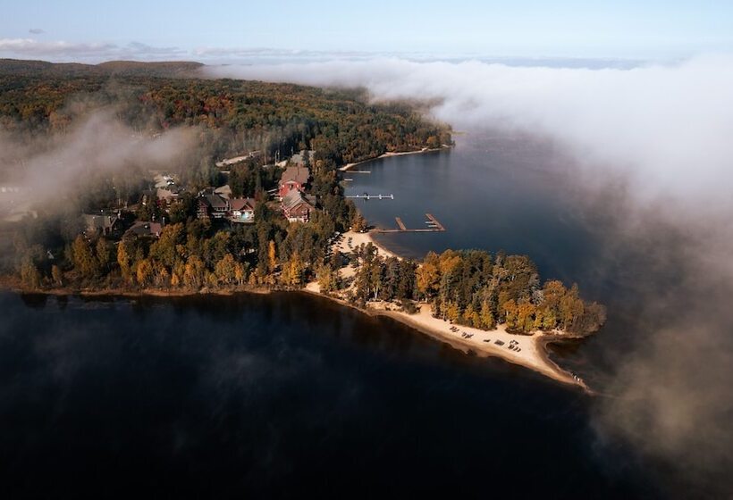 호텔 Auberge Du Lac Taureau