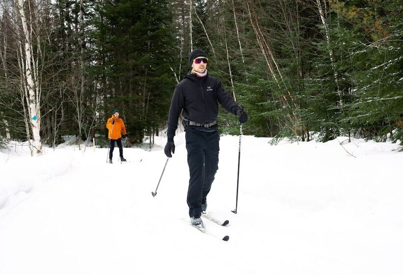 호텔 Auberge Du Lac Taureau