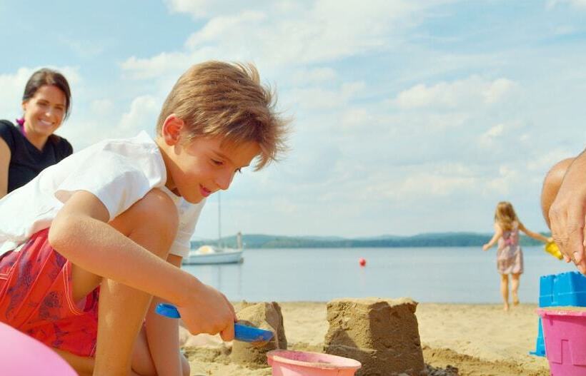 호텔 Auberge Du Lac Taureau