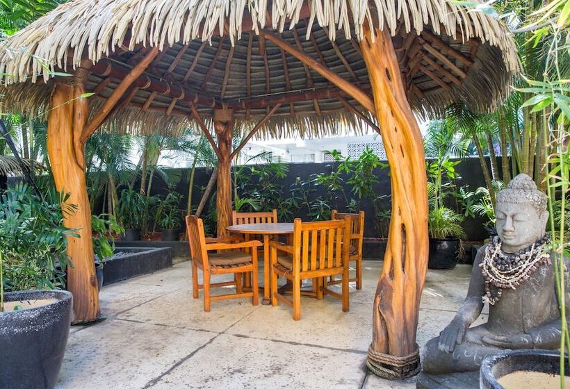 酒店 Castle Bamboo Waikīkī