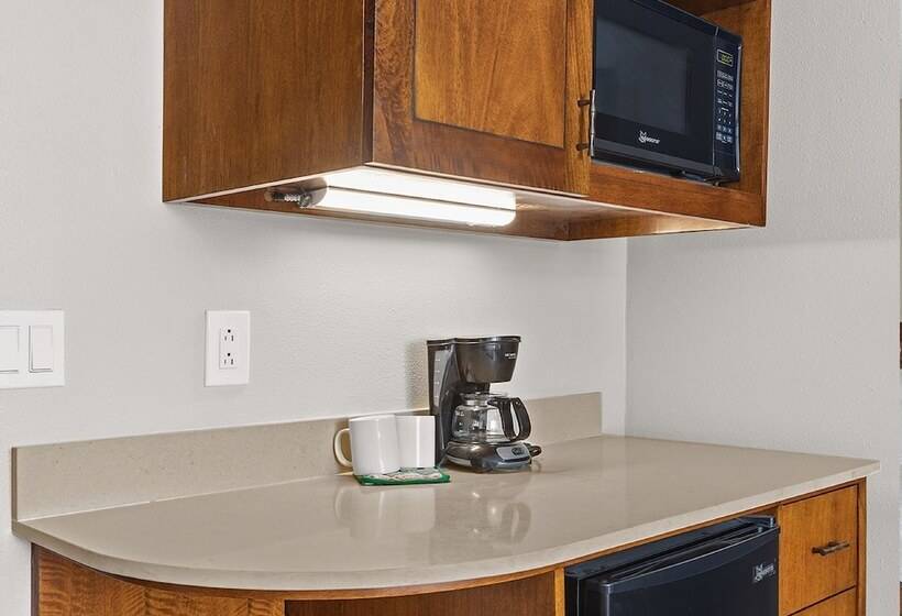 酒店 Castle Bamboo Waikīkī