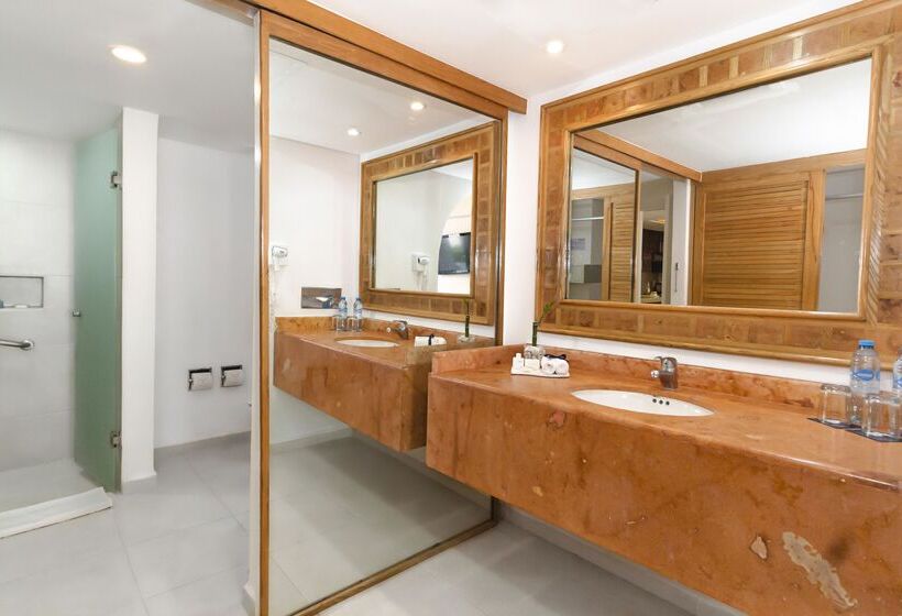 酒店 Beachscape Kin Ha Villas & Suites