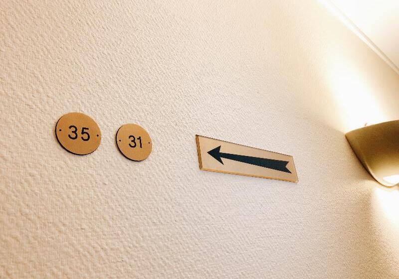 ホテル Bellevue Montmartre